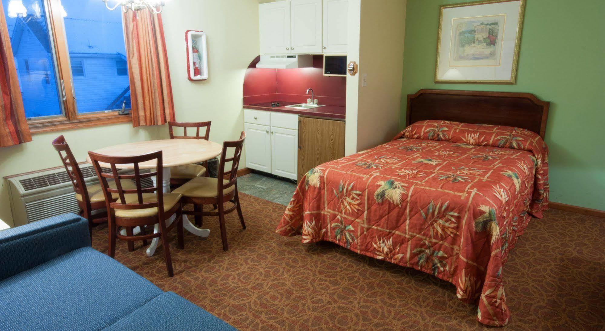Calypso Boutique Hotel Wildwood Exterior photo