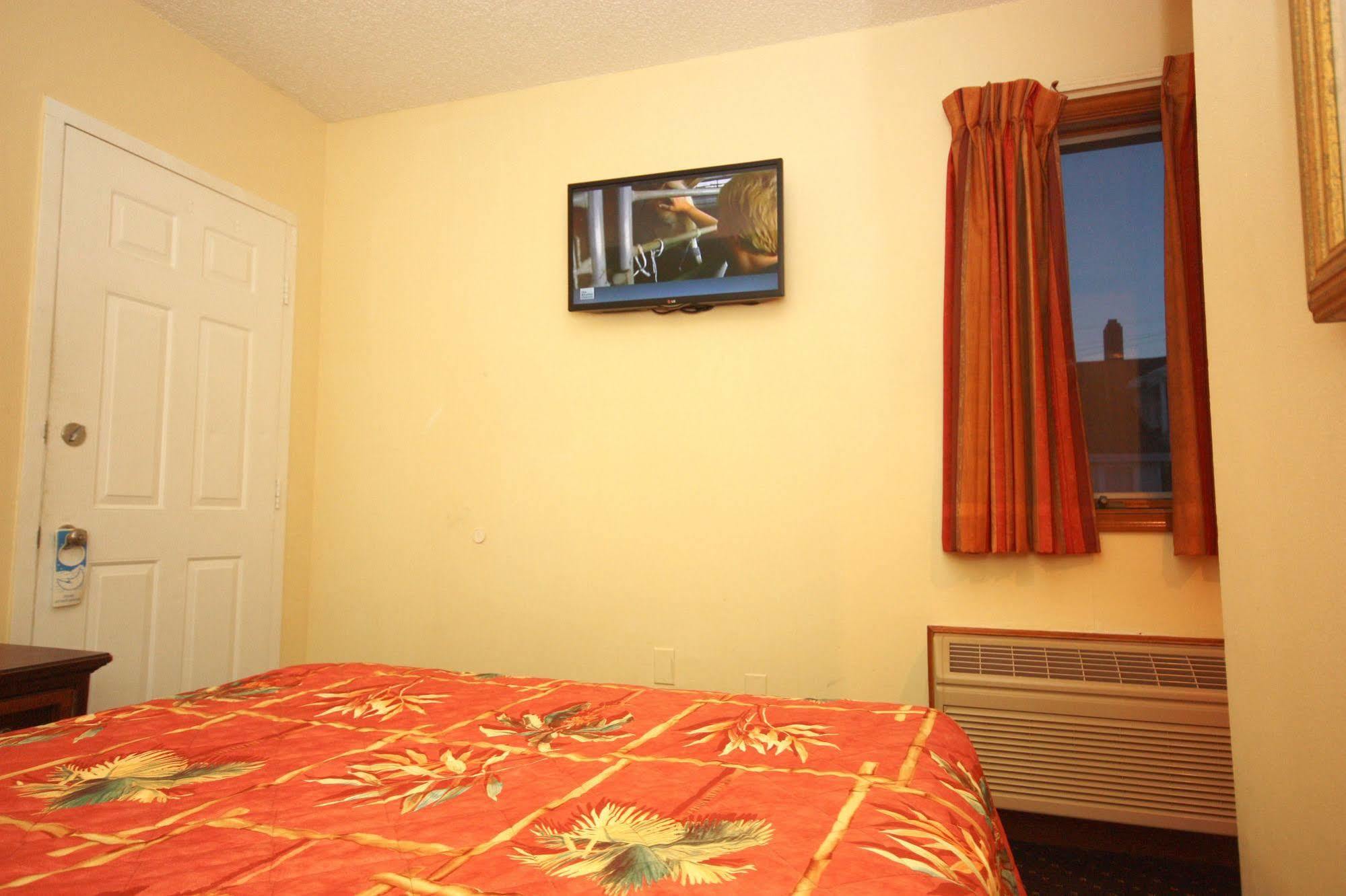 Calypso Boutique Hotel Wildwood Exterior photo